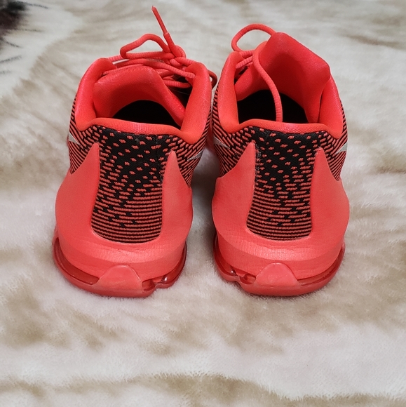 Nike KD 8 shoes.  Size 10.5 US - Picture 2 of 3